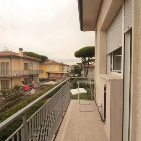 Casa Olmi Apartment Camaiore